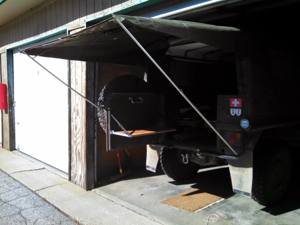 pinz awning - 2.jpg