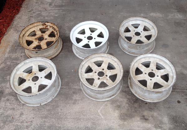 TR7 Spoker wheels.jpg