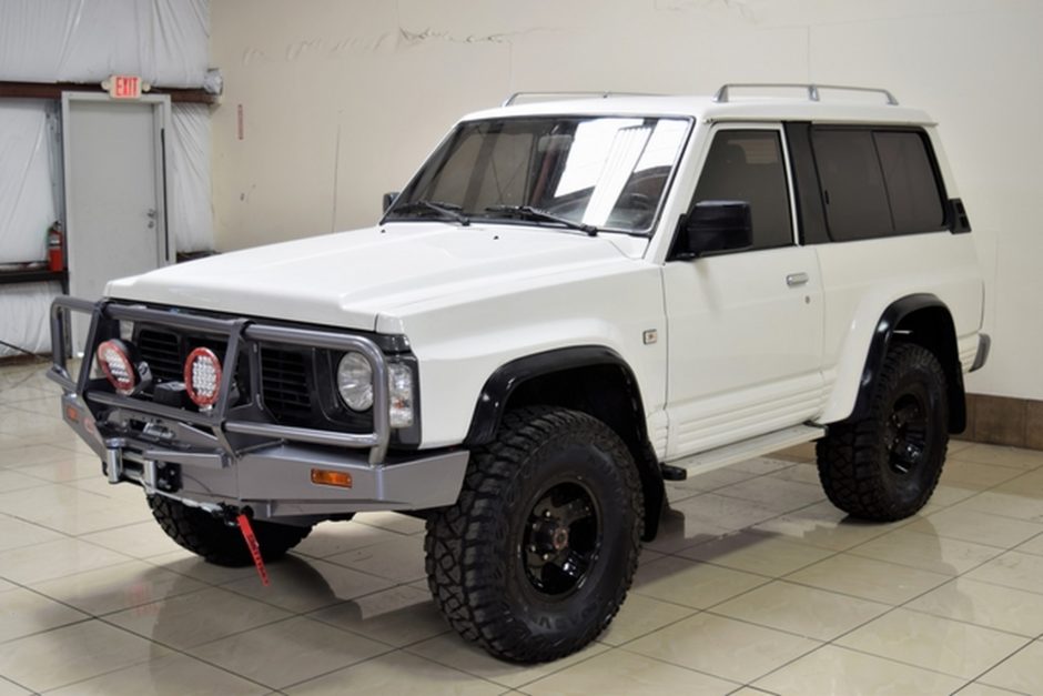 1990_nissan_patrol_15391266415d565ef66e7dffDSC_0440-940x627.jpg